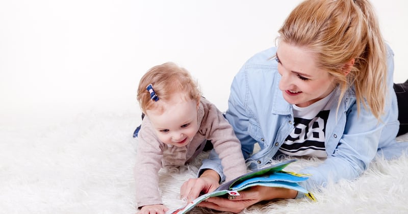 Assurance maternité pour femmes expatriées : le guide pratique complet